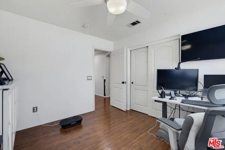 28937 Mirada Circulo, Valencia, California 91354