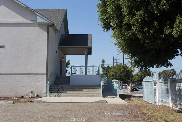 1226 W Compton, Compton, California 90220