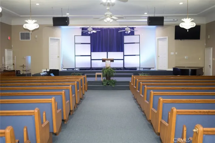 1226 W Compton, Compton, California 90220