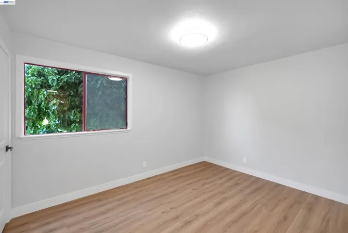 27949 Thornton Ct 1b, Hayward, California 94544