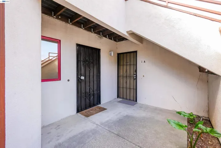 27949 Thornton Ct 1b, Hayward, California 94544