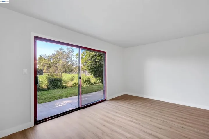 27949 Thornton Ct 1b, Hayward, California 94544