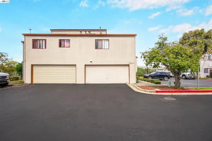 27949 Thornton Ct 1b, Hayward, California 94544