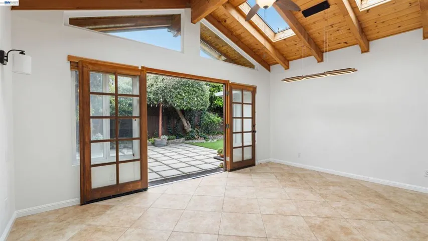 739 Bellarmine Dr, Salinas, California 93901