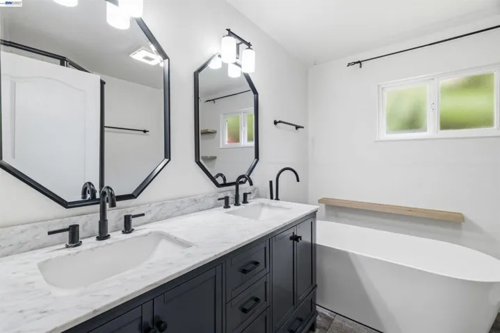 739 Bellarmine Dr, Salinas, California 93901