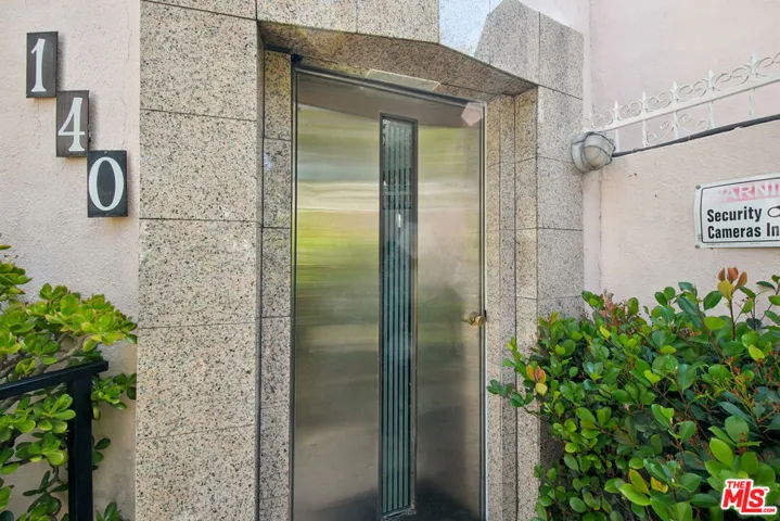 140 S Elm Drive 1, Beverly Hills, California 90212