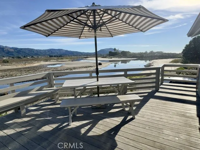 539 Sand Point, Carpinteria, California 93013