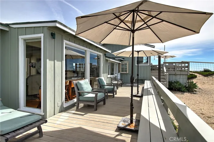 539 Sand Point, Carpinteria, California 93013