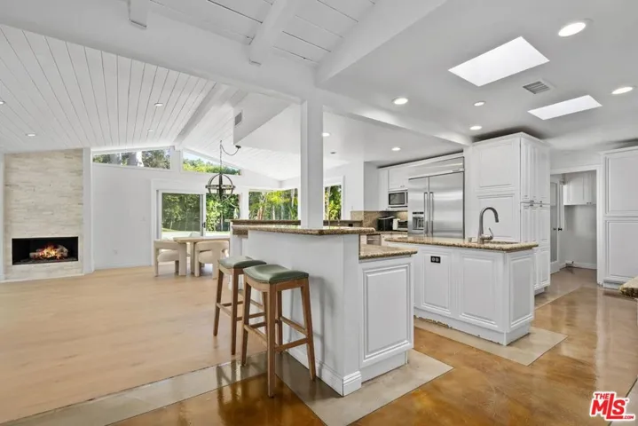 29260 Sea Lion Place, Malibu, California 90265