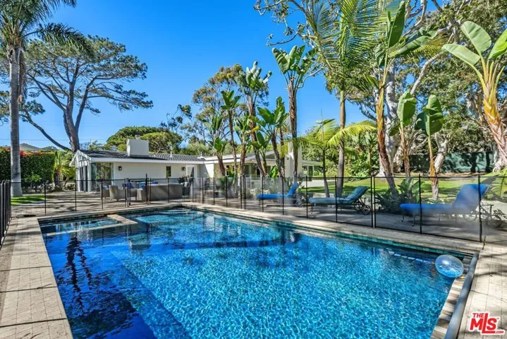 29260 Sea Lion Place, Malibu, California 90265