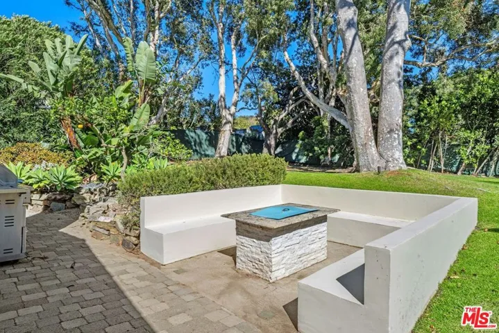 29260 Sea Lion Place, Malibu, California 90265