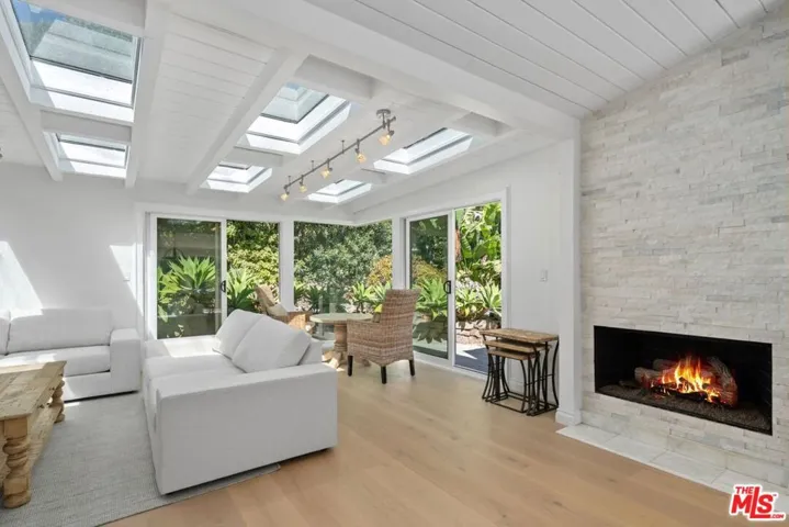 29260 Sea Lion Place, Malibu, California 90265