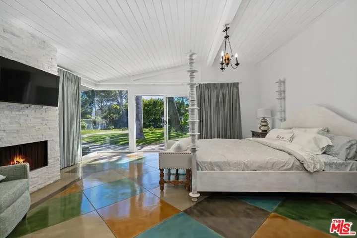 29260 Sea Lion Place, Malibu, California 90265