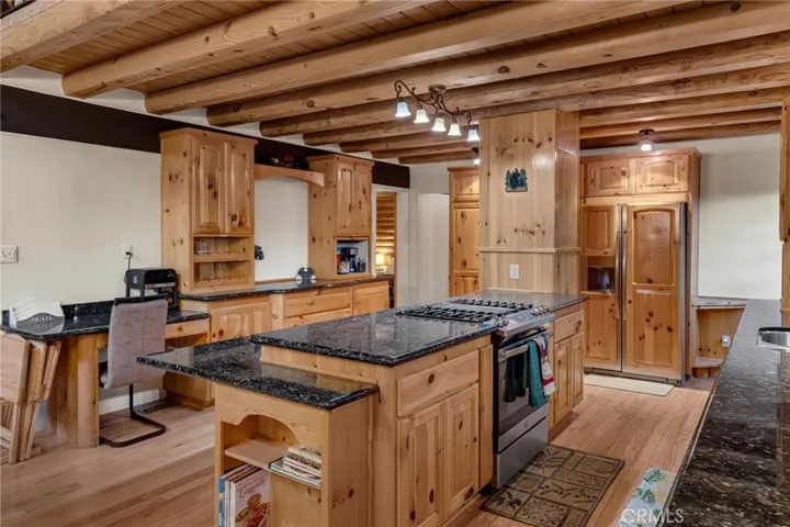 21775 Vista Road, Cedarpines Park, California 92322