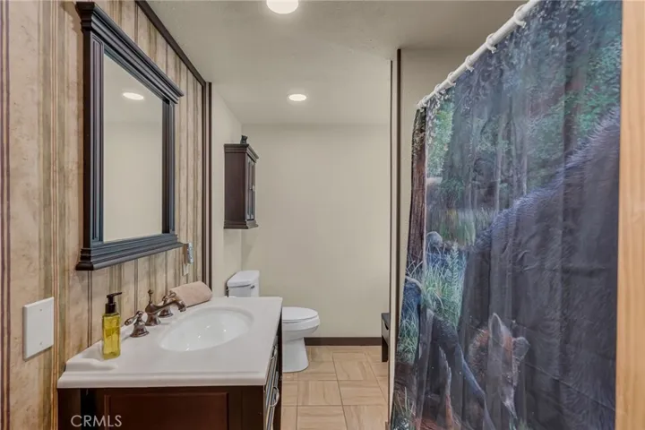 21775 Vista Road, Cedarpines Park, California 92322