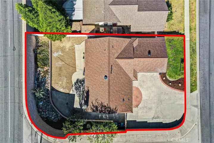 Corner lot