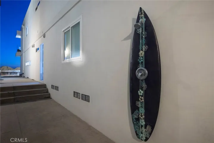 10 66th, Long Beach, California 90803