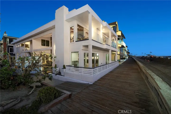 10 66th, Long Beach, California 90803