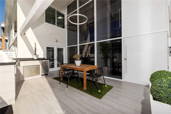 10 66th, Long Beach, California 90803