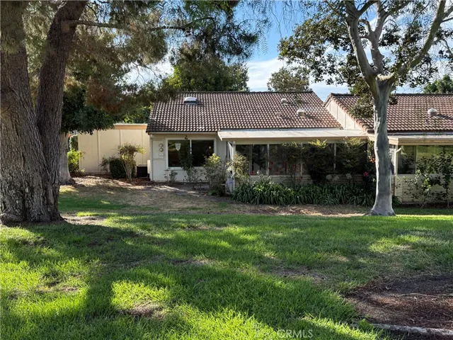 5365 Algarrobo D, Laguna Woods, California 92637
