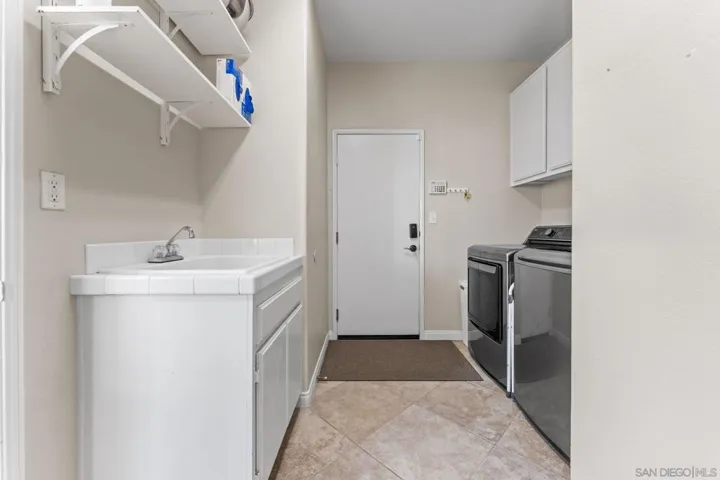9305 Tiffany Park Pl, El Cajon, California 92021