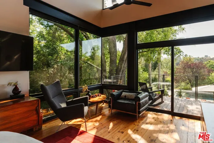 20605 Cheney Drive, Topanga, California 90290