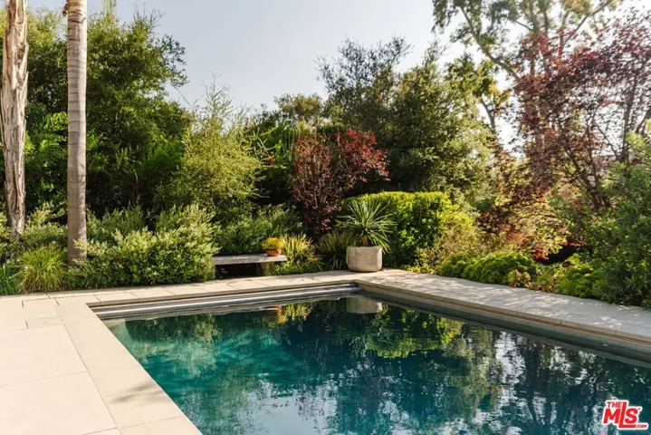 20605 Cheney Drive, Topanga, California 90290