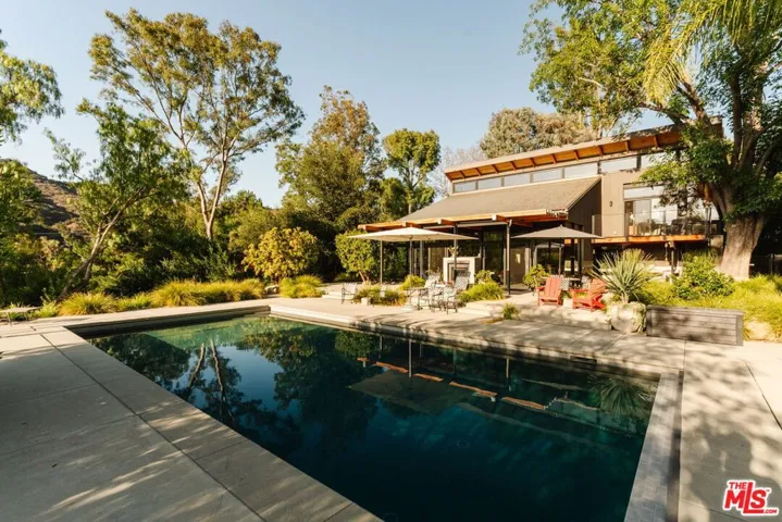 20605 Cheney Drive, Topanga, California 90290