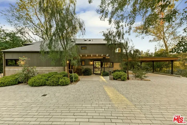 20605 Cheney Drive, Topanga, California 90290