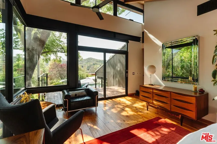20605 Cheney Drive, Topanga, California 90290