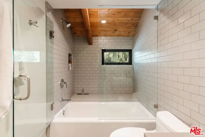 20605 Cheney Drive, Topanga, California 90290
