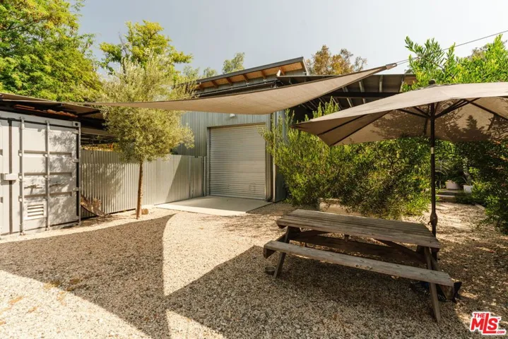 20605 Cheney Drive, Topanga, California 90290