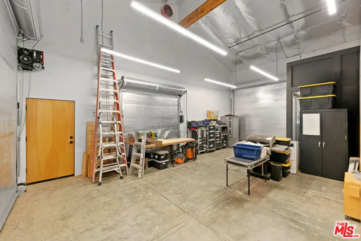 20605 Cheney Drive, Topanga, California 90290