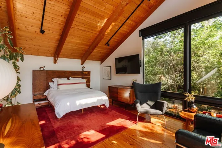 20605 Cheney Drive, Topanga, California 90290