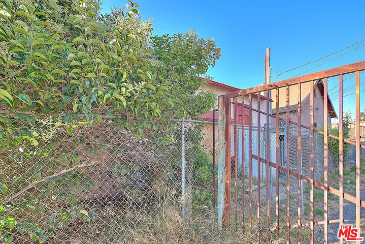 3956 W Slauson Avenue, Los Angeles, California 90043