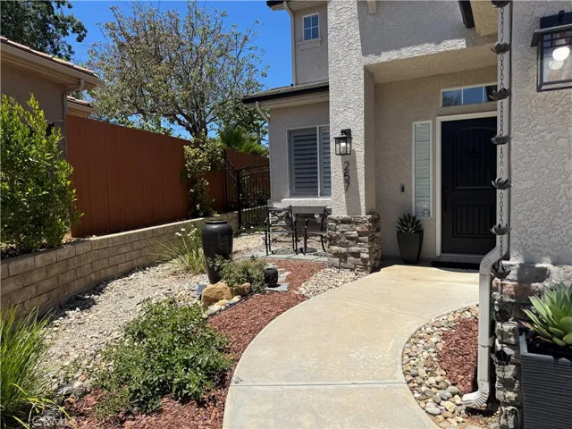 257 Windrose Court, Newbury Park, California 91320
