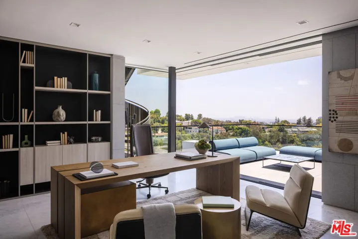 11005 Bellagio Place, Los Angeles, California 90077