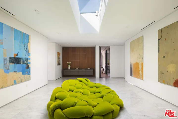 11005 Bellagio Place, Los Angeles, California 90077