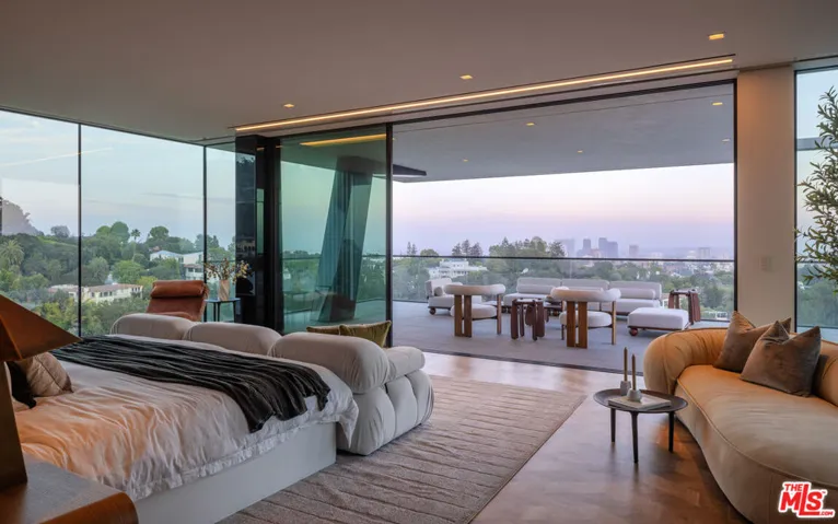 11005 Bellagio Place, Los Angeles, California 90077