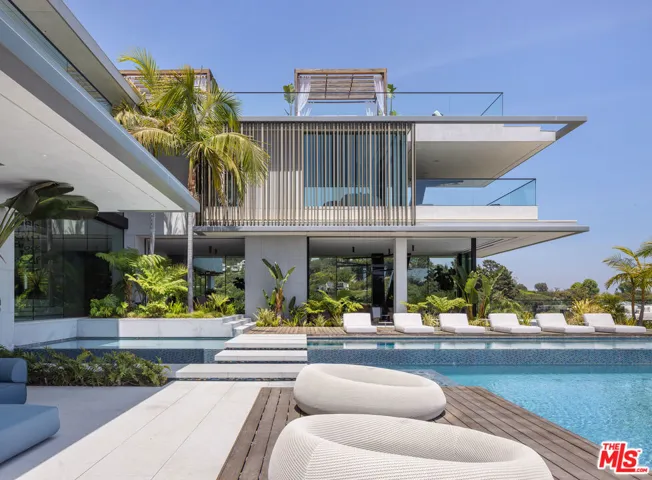 11005 Bellagio Place, Los Angeles, California 90077