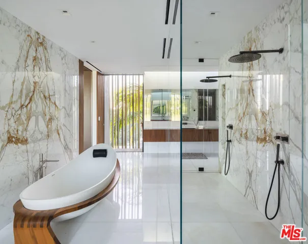11005 Bellagio Place, Los Angeles, California 90077