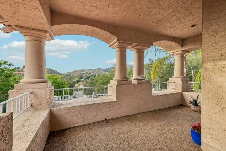 1482 Horsemill Road, El Cajon, California 92021