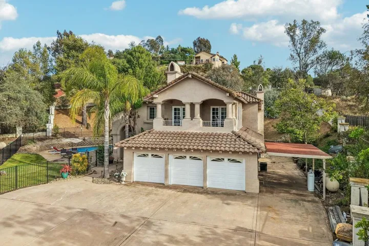 1482 Horsemill Road, El Cajon, California 92021
