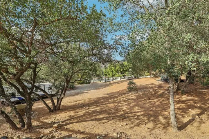 1482 Horsemill Road, El Cajon, California 92021