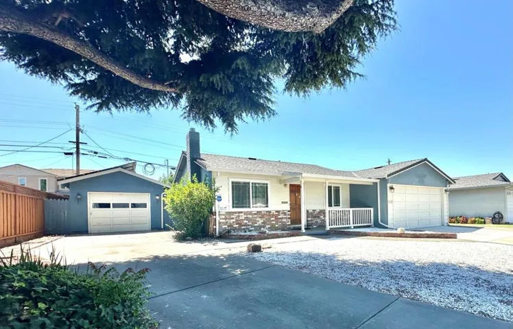 8431 Wayland Lane, Gilroy, California 95020