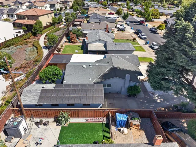 8431 Wayland Lane, Gilroy, California 95020