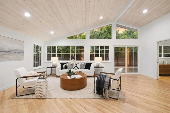852 Ross Court, Palo Alto, California 94303