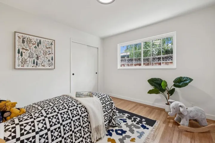 852 Ross Court, Palo Alto, California 94303
