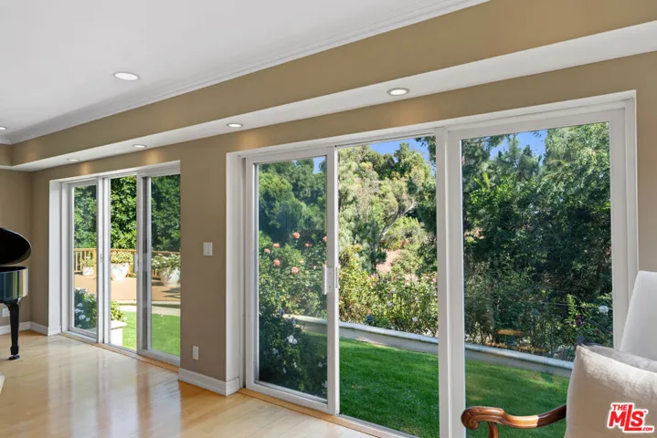 12750 Mulholland Drive, Beverly Hills, California 90210