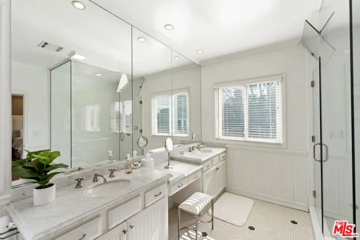 12750 Mulholland Drive, Beverly Hills, California 90210